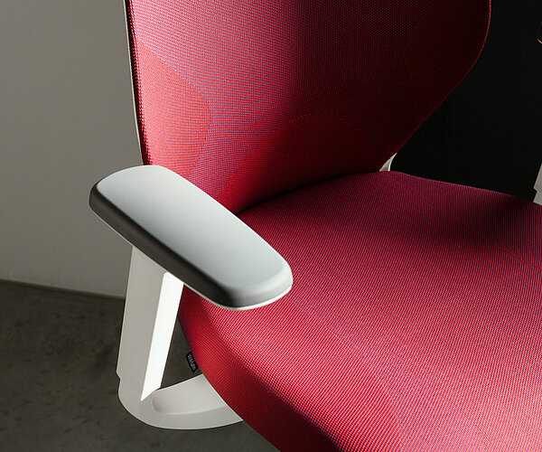 csm_IN-Swivel-Chair-Detail-17_250911b71d.jpg
